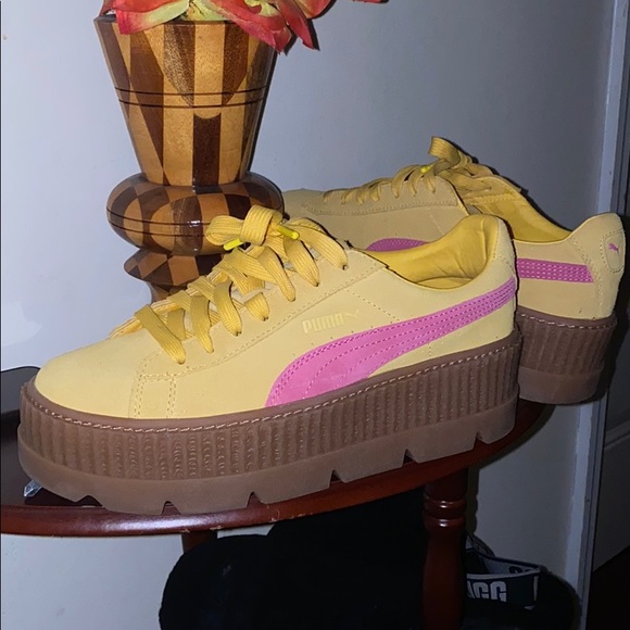 SOLD‼️‼️‼️Fenty Puma’s By Rihanna 😍 - Picture 6 of 8